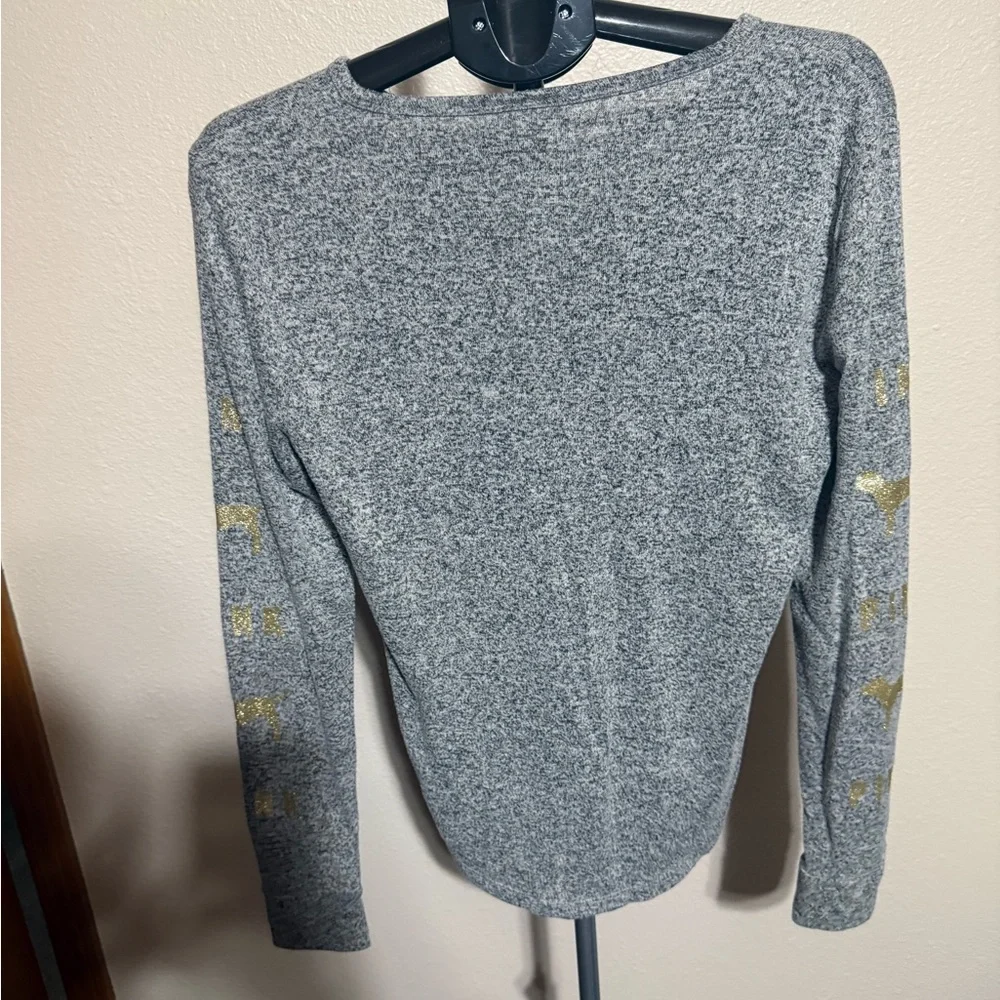 PINK Victoria's Secret Gray Long Sleeve‎ with Gold Details